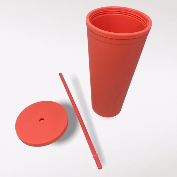 🆕 Matte Salmon Tumbler With Straw - Picture 3 of 4